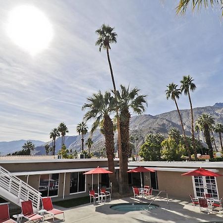Bearfoot Inn - Clothing Optional Hotel For Gay Men Palm Springs Eksteriør bilde