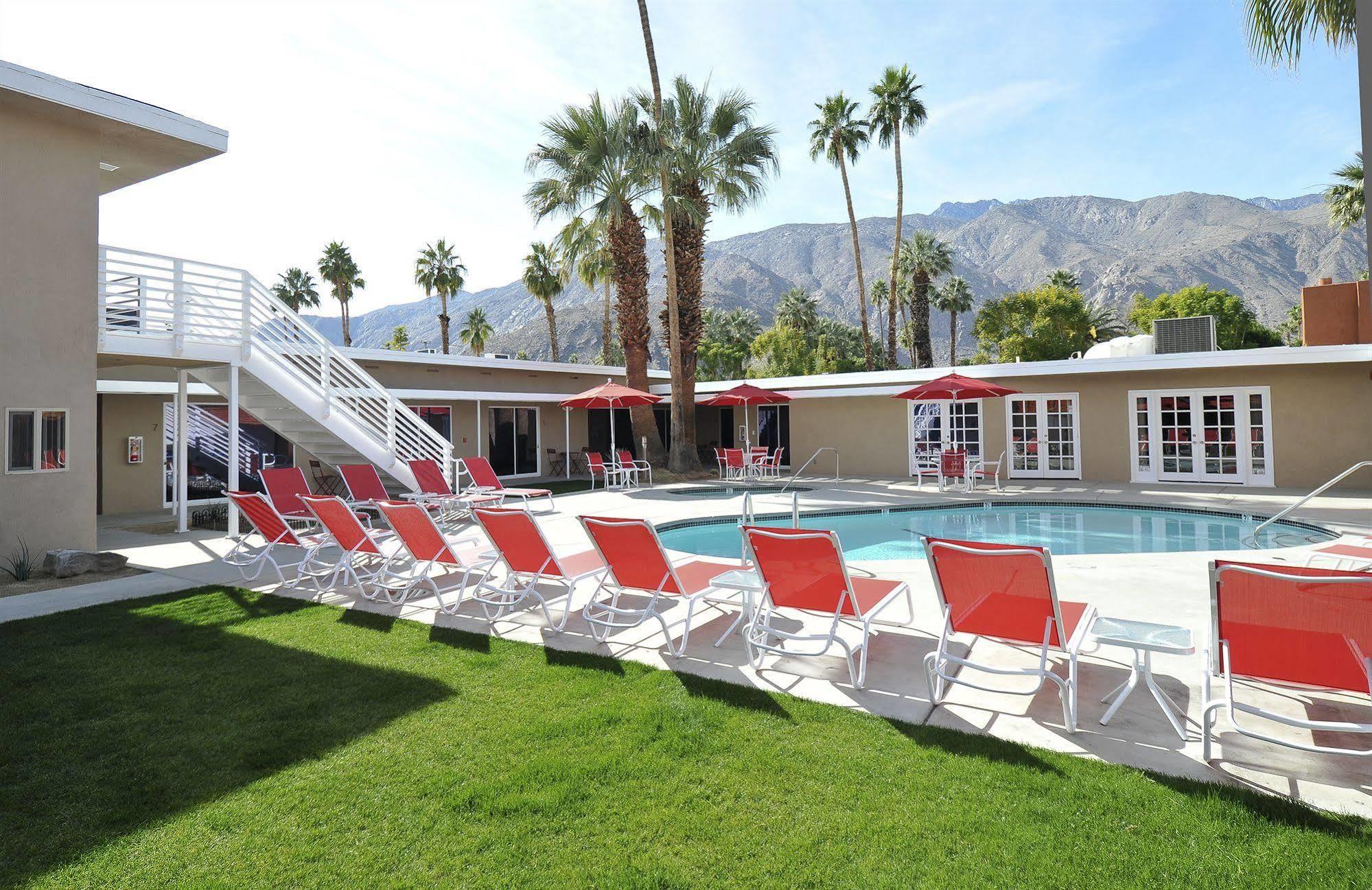 Bearfoot Inn - Clothing Optional Hotel For Gay Men Palm Springs Eksteriør bilde